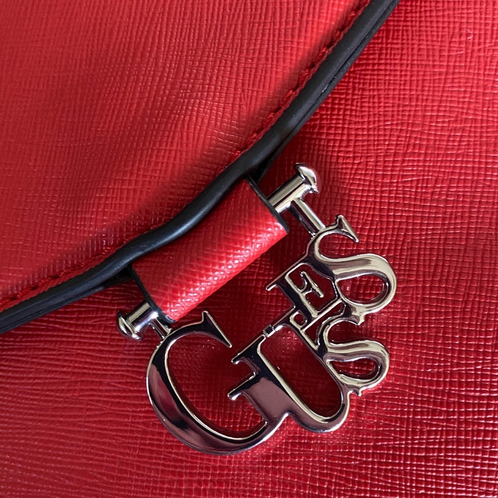 Guess purse